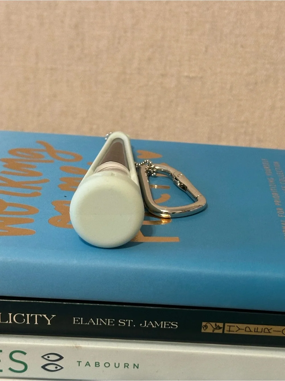 VT Cosmetics (LE)Keychain & Reedle Shot Lip Plumper